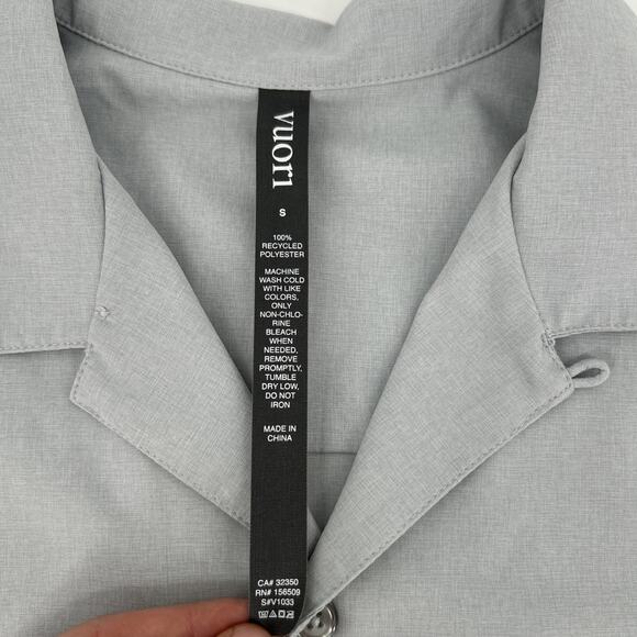 Vuori Seaport Shirt Men Small Gray Button Up Camp Pocket Soft Loop Collar - Picture 5 of 8